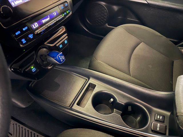 2019 Toyota Prius L Eco 4dr Hatchback | Houston, TX | Houston Auto Credit 2019 Toyota Prius L Eco 4dr Hatchback | Houston, TX | Houston Auto Credit