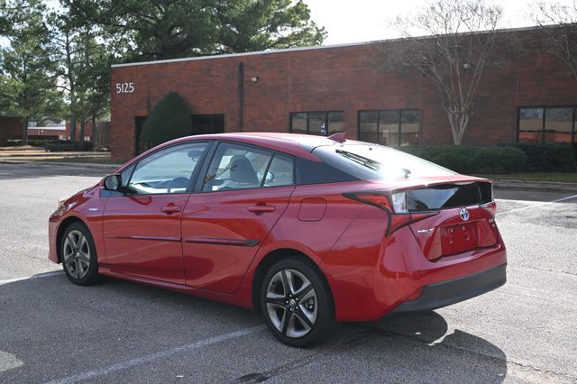 2019 Toyota Prius XLE