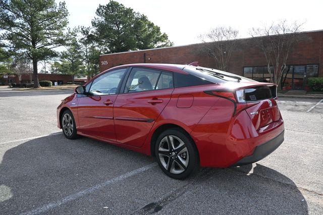 2019 Toyota Prius XLE