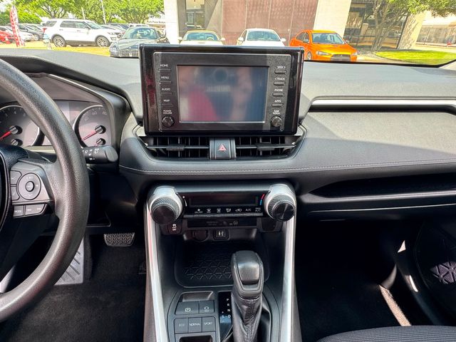 2019 Toyota RAV4 LE | Plano, TX | Schneck Motor Company