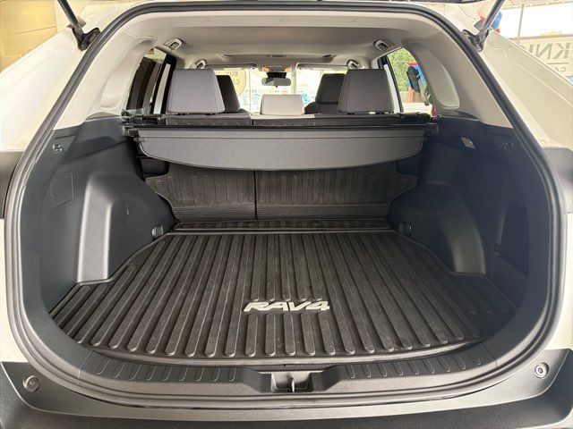 2019 Toyota RAV4 XLE | Rome, GA | Knight's Car Store 2019 Toyota RAV4 XLE | Rome, GA | Knight's Car Store
