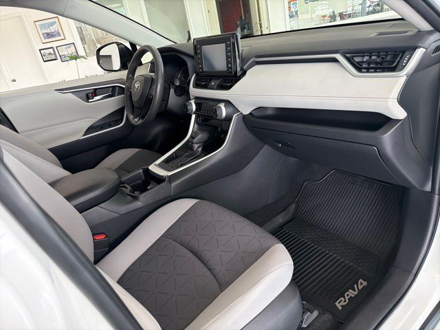 2019 Toyota RAV4 XLE | Rome, GA | Knight's Car Store 2019 Toyota RAV4 XLE | Rome, GA | Knight's Car Store