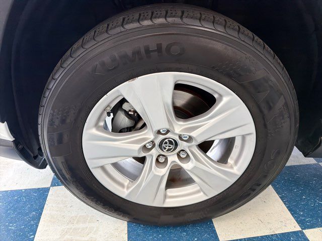2019 Toyota RAV4 XLE | Rome, GA | Knight's Car Store 2019 Toyota RAV4 XLE | Rome, GA | Knight's Car Store