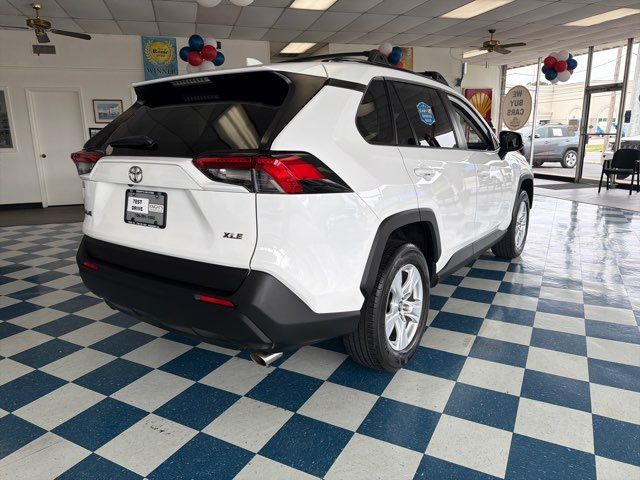 2019 Toyota RAV4 XLE | Rome, GA | Knight's Car Store 2019 Toyota RAV4 XLE | Rome, GA | Knight's Car Store