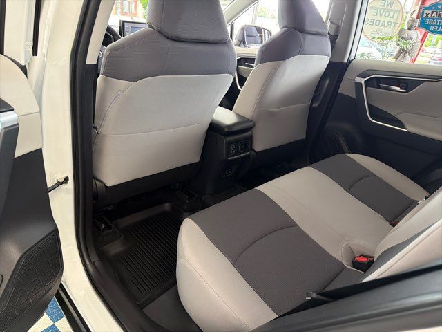 2019 Toyota RAV4 XLE | Rome, GA | Knight's Car Store 2019 Toyota RAV4 XLE | Rome, GA | Knight's Car Store