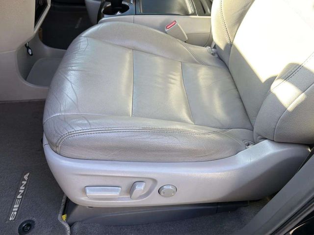 2019 Toyota Sienna XLE 8-Passenger | Alpharetta, GA | Star Motors 2019 Toyota Sienna XLE 8-Passenger | Alpharetta, GA | Star Motors