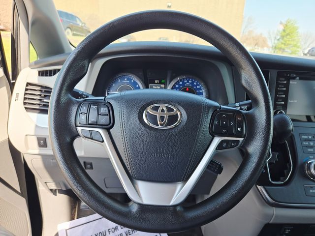 2019 Toyota Sienna LE | Ellisville, MO | AutoPort 2019 Toyota Sienna LE | Ellisville, MO | AutoPort