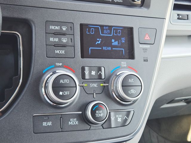 2019 Toyota Sienna LE | Ellisville, MO | AutoPort