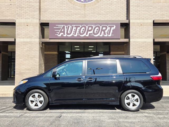 2019 Toyota Sienna LE | Ellisville, MO | AutoPort 2019 Toyota Sienna LE | Ellisville, MO | AutoPort