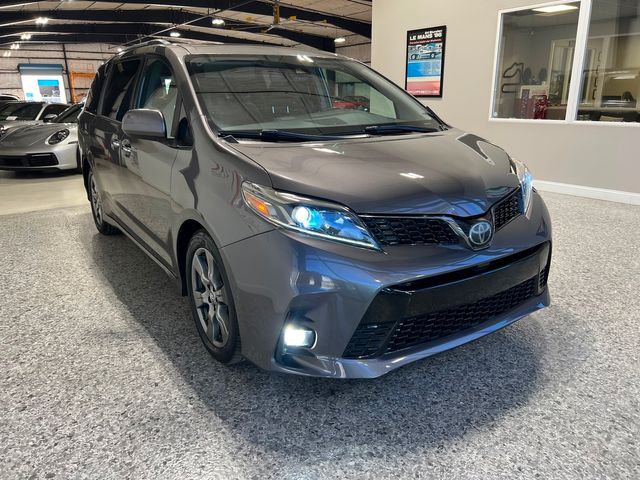 2019 Toyota Sienna SE Premium 8-Passenger | Longwood, FL | Millenia Motors 2019 Toyota Sienna SE Premium 8-Passenger | Longwood, FL | Millenia Motors