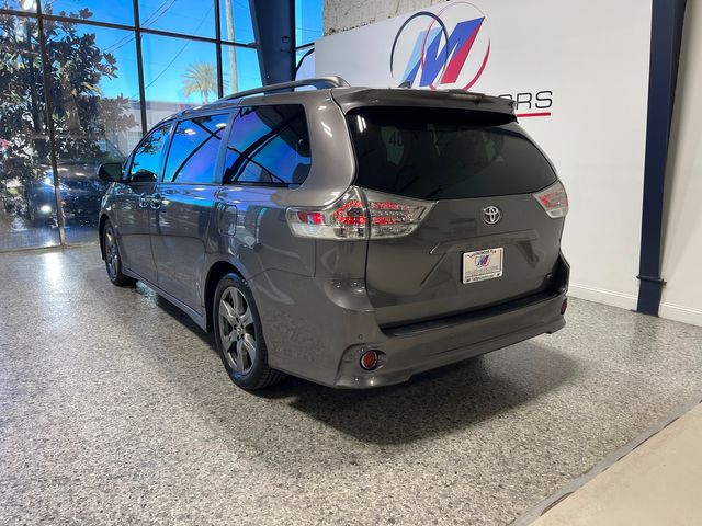 2019 Toyota Sienna SE Premium 8-Passenger | Longwood, FL | Millenia Motors 2019 Toyota Sienna SE Premium 8-Passenger | Longwood, FL | Millenia Motors