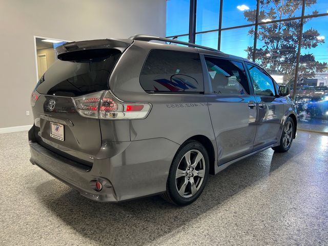 2019 Toyota Sienna SE Premium 8-Passenger | Longwood, FL | Millenia Motors 2019 Toyota Sienna SE Premium 8-Passenger | Longwood, FL | Millenia Motors
