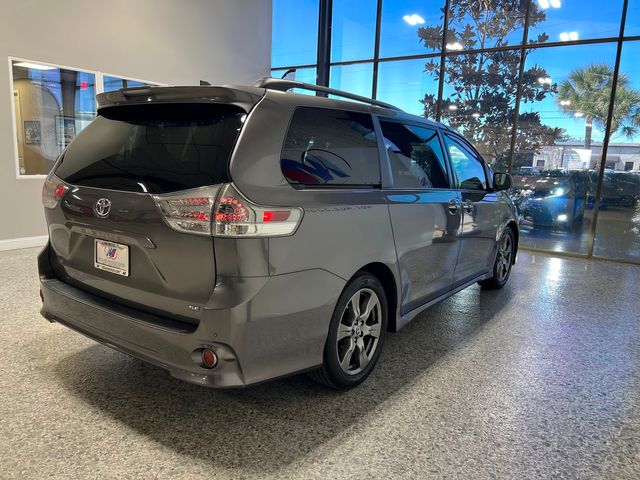 2019 Toyota Sienna SE Premium 8-Passenger | Longwood, FL | Millenia Motors