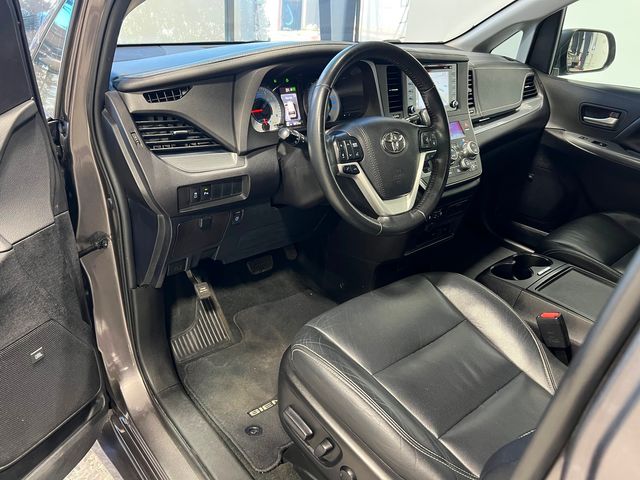 2019 Toyota Sienna SE Premium 8-Passenger | Longwood, FL | Millenia Motors 2019 Toyota Sienna SE Premium 8-Passenger | Longwood, FL | Millenia Motors