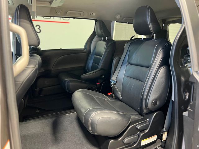 2019 Toyota Sienna SE Premium 8-Passenger | Longwood, FL | Millenia Motors 2019 Toyota Sienna SE Premium 8-Passenger | Longwood, FL | Millenia Motors