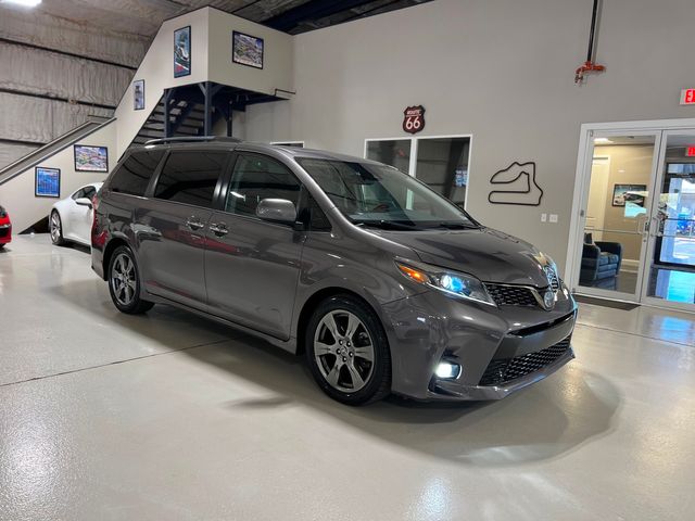 2019 Toyota Sienna SE Premium 8-Passenger | Longwood, FL | Millenia Motors