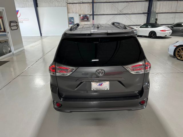 2019 Toyota Sienna SE Premium 8-Passenger | Longwood, FL | Millenia Motors 2019 Toyota Sienna SE Premium 8-Passenger | Longwood, FL | Millenia Motors