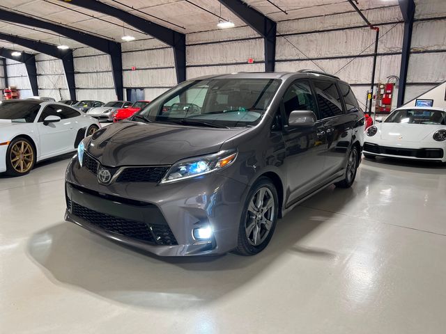 2019 Toyota Sienna SE Premium 8-Passenger | Longwood, FL | Millenia Motors 2019 Toyota Sienna SE Premium 8-Passenger | Longwood, FL | Millenia Motors