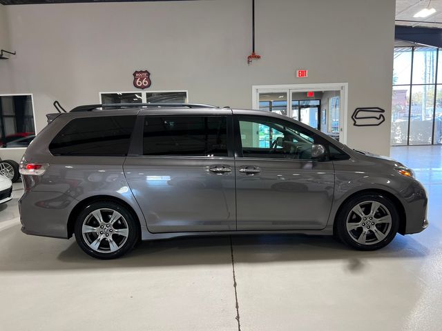 2019 Toyota Sienna SE Premium 8-Passenger | Longwood, FL | Millenia Motors