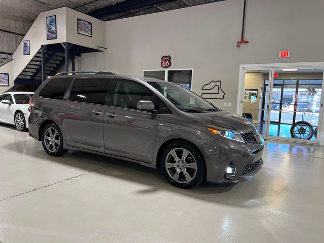 2019 Toyota Sienna SE Premium 8-Passenger | Longwood, FL | Millenia Motors 2019 Toyota Sienna SE Premium 8-Passenger | Longwood, FL | Millenia Motors