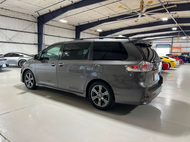2019 Toyota Sienna SE Premium 8-Passenger | Longwood, FL | Millenia Motors