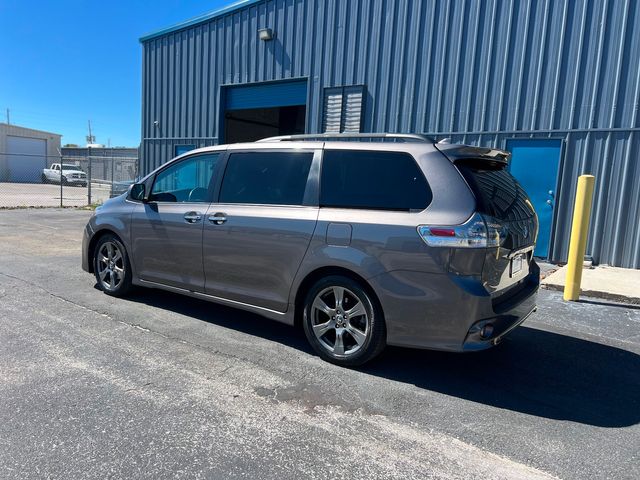 2019 Toyota Sienna SE Premium 8-Passenger | Longwood, FL | Millenia Motors 2019 Toyota Sienna SE Premium 8-Passenger | Longwood, FL | Millenia Motors