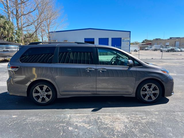 2019 Toyota Sienna SE Premium 8-Passenger | Longwood, FL | Millenia Motors 2019 Toyota Sienna SE Premium 8-Passenger | Longwood, FL | Millenia Motors