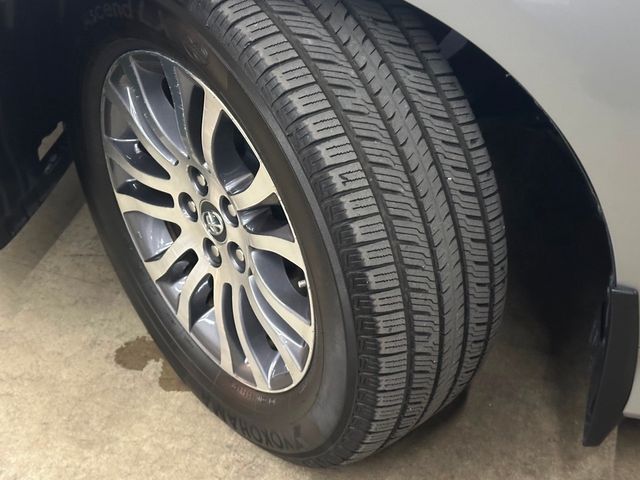 2019 Toyota Sienna XLE 8-Passenger | Van Nuys, CA | Stellar Auto INC.