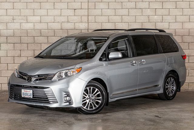 2019 Toyota Sienna XLE 8-Passenger | Van Nuys, CA | Stellar Auto INC.