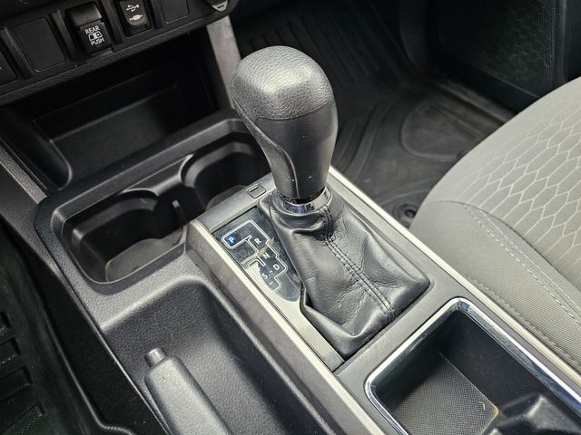 2019 Toyota Tacoma SR5 V6 | Brownsville TX | English Motors 2019 Toyota Tacoma SR5 V6 | Brownsville TX | English Motors