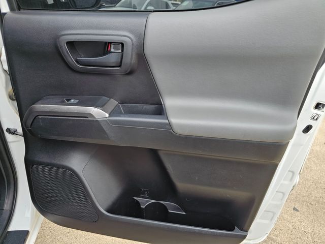 2019 Toyota Tacoma SR5 V6 | Brownsville TX | English Motors 2019 Toyota Tacoma SR5 V6 | Brownsville TX | English Motors