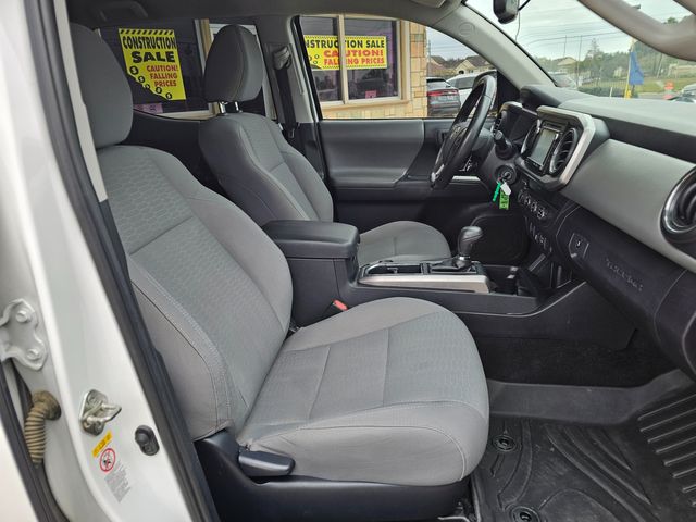 2019 Toyota Tacoma SR5 V6 | Brownsville TX | English Motors 2019 Toyota Tacoma SR5 V6 | Brownsville TX | English Motors