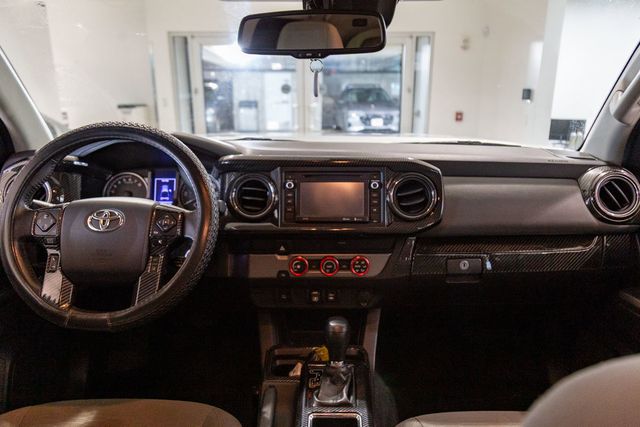 2019 Toyota Tacoma  SR5 Crew Cab