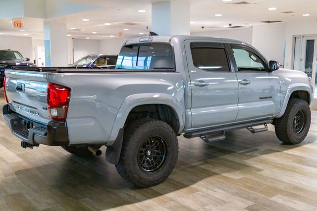 2019 Toyota Tacoma  SR5 Crew Cab