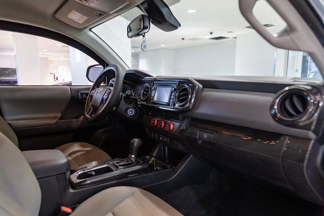 2019 Toyota Tacoma  SR5 Crew Cab