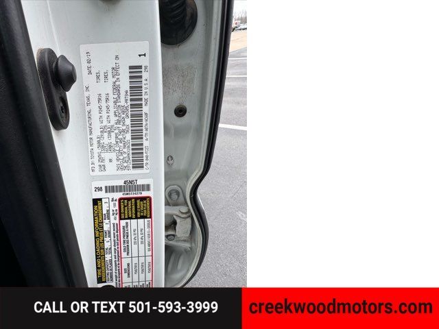 2019 Toyota Tacoma SR5 V6 4x4 Auto Crew Cab LIFTED White Low Miles 2019 Toyota Tacoma SR5 V6 4x4 Auto Crew Cab LIFTED White Low Miles