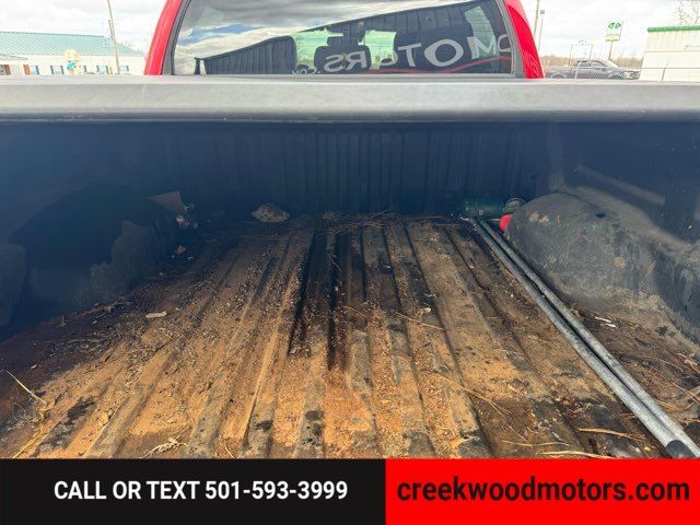 2019 Toyota Tundra SR5 4x4 Crew Cab 5.7 V8 20s Financing Red NICE