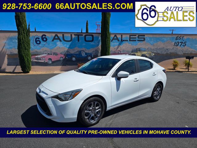 2019 Toyota Yaris LE