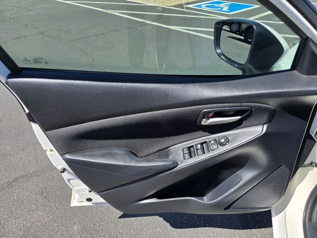 2019 Toyota Yaris LE