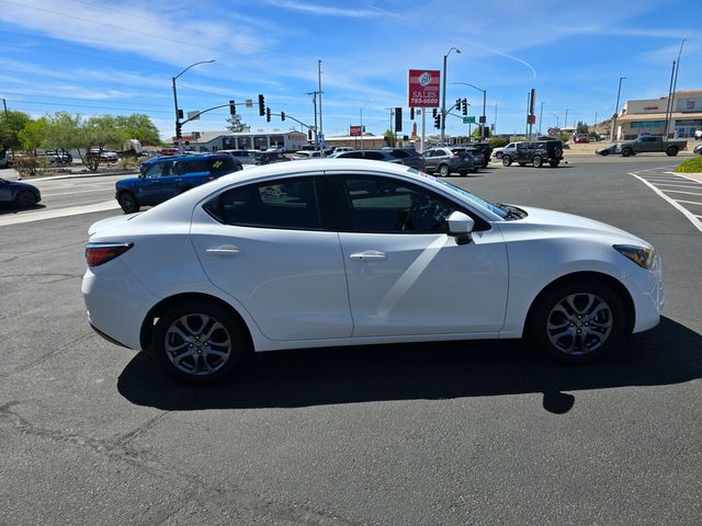 2019 Toyota Yaris LE