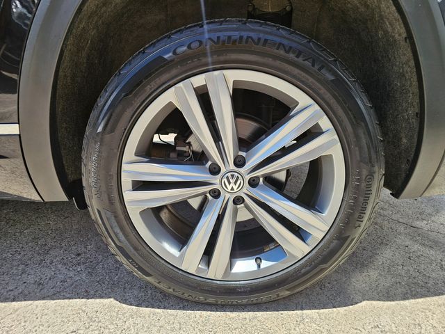 2019 Volkswagen Atlas V6 SEL R-Line 4Motion | Brownsville TX | English Motors 2019 Volkswagen Atlas V6 SEL R-Line 4Motion | Brownsville TX | English Motors