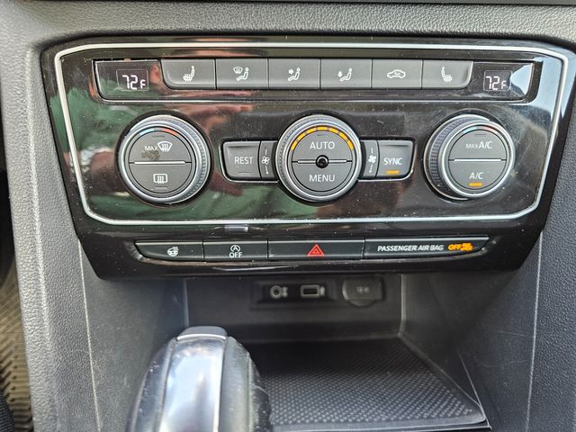 2019 Volkswagen Atlas V6 SEL R-Line 4Motion | Brownsville TX | English Motors 2019 Volkswagen Atlas V6 SEL R-Line 4Motion | Brownsville TX | English Motors