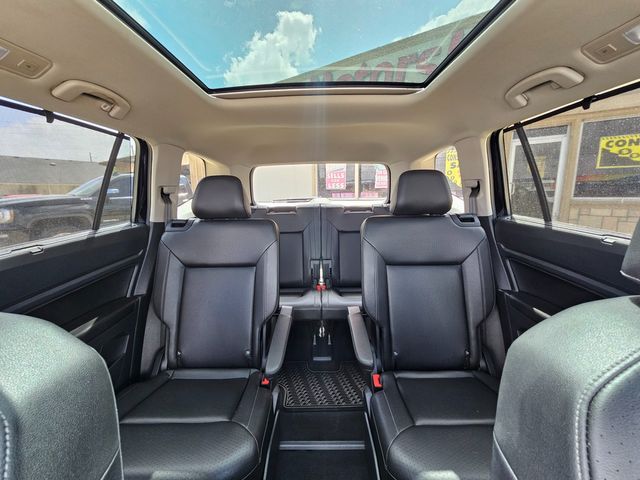 2019 Volkswagen Atlas V6 SEL R-Line 4Motion | Brownsville TX | English Motors 2019 Volkswagen Atlas V6 SEL R-Line 4Motion | Brownsville TX | English Motors