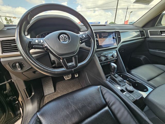 2019 Volkswagen Atlas V6 SEL R-Line 4Motion | Brownsville TX | English Motors 2019 Volkswagen Atlas V6 SEL R-Line 4Motion | Brownsville TX | English Motors