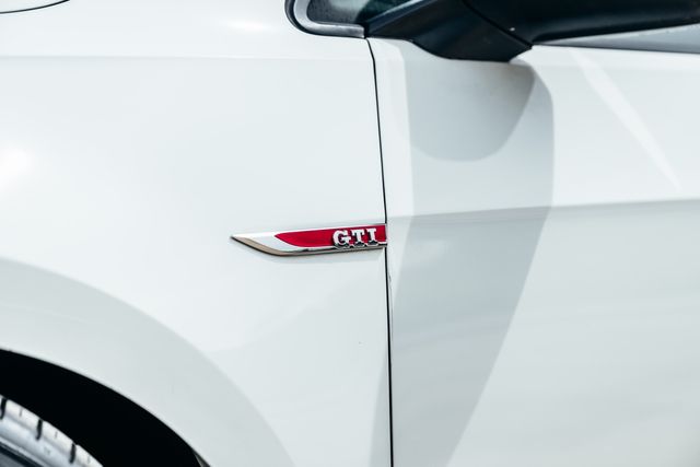 2019 Volkswagen Golf GTI SE | Addison, TX | Apex Auto Sports