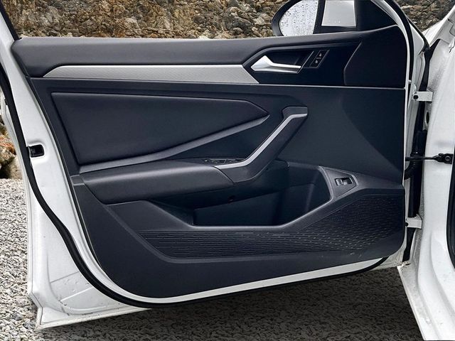 2019 Volkswagen Jetta R-Line