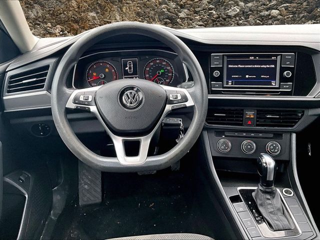 2019 Volkswagen Jetta R-Line