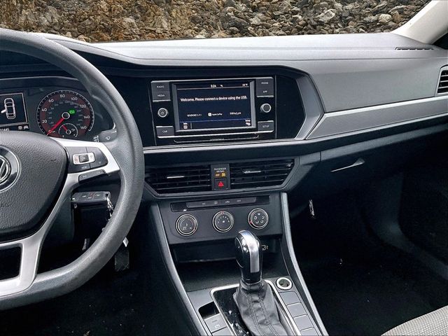 2019 Volkswagen Jetta R-Line