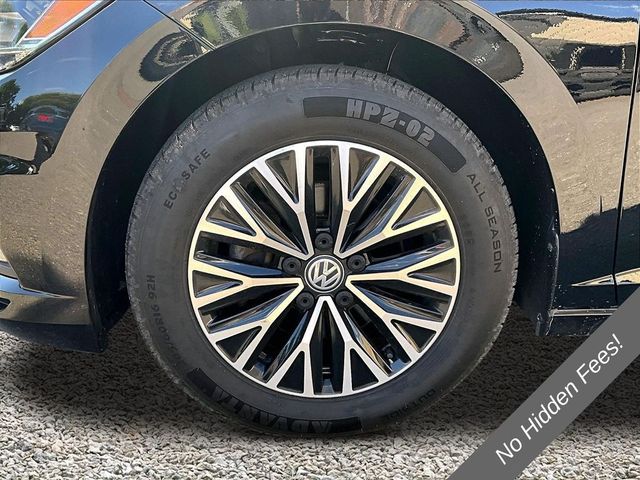 2019 Volkswagen Jetta R-Line