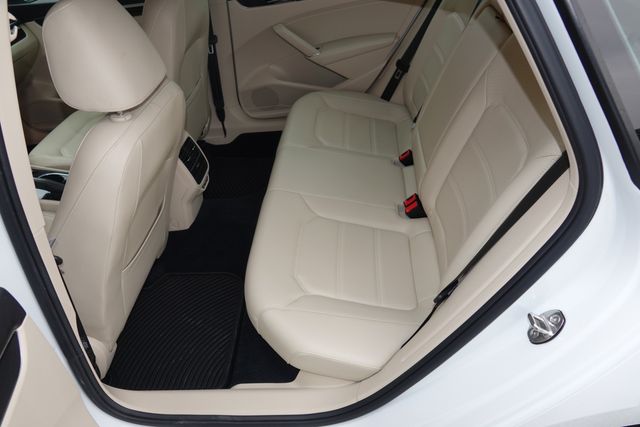 2019 Volkswagen Passat SE R-Line | Loganville, Georgia | Executive Auto 2019 Volkswagen Passat SE R-Line | Loganville, Georgia | Executive Auto